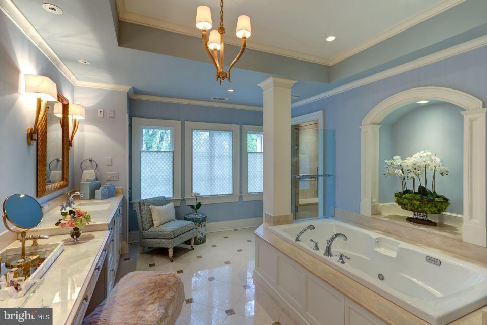 2509 Foxhall Road NW Washington DC 20007