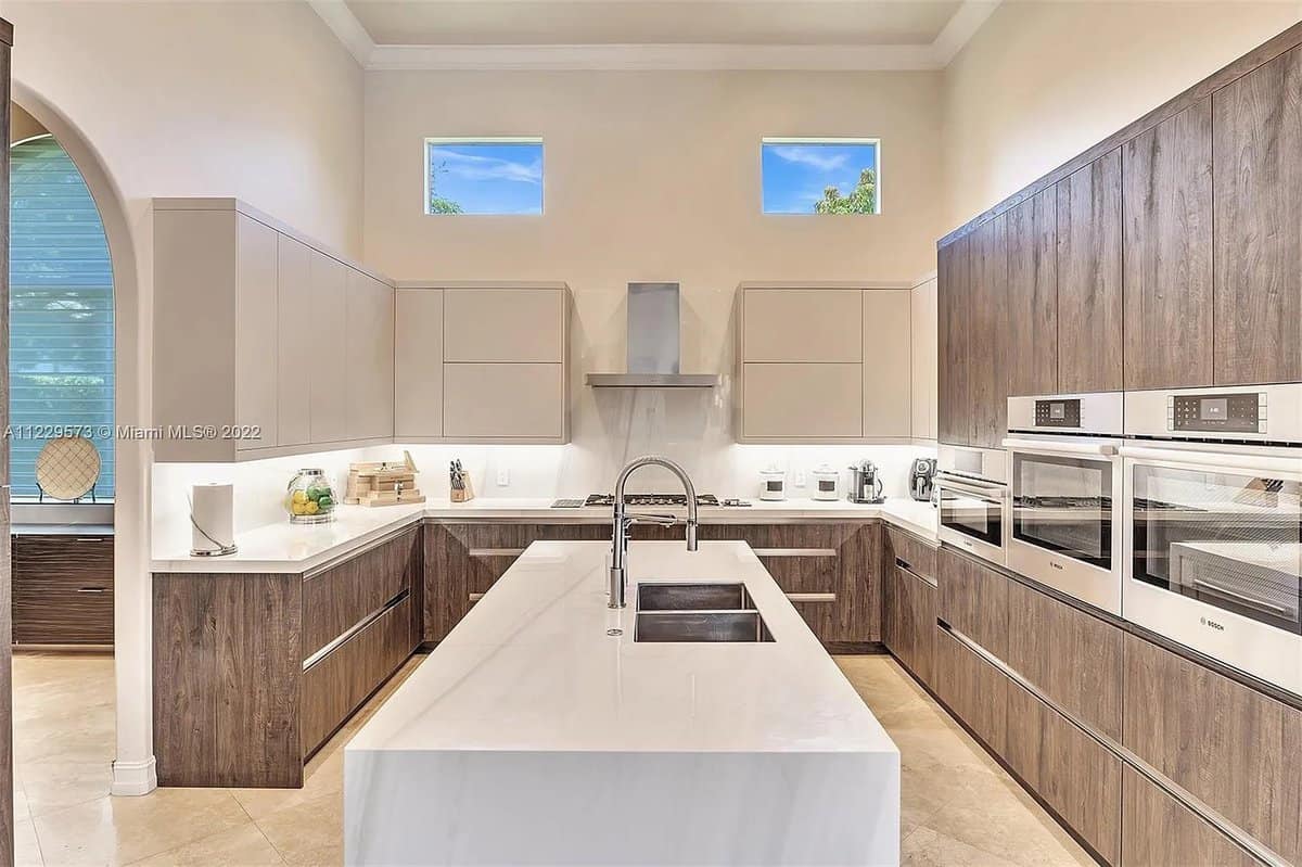 11029 Blackhawk Boulevard Davie FL 33328