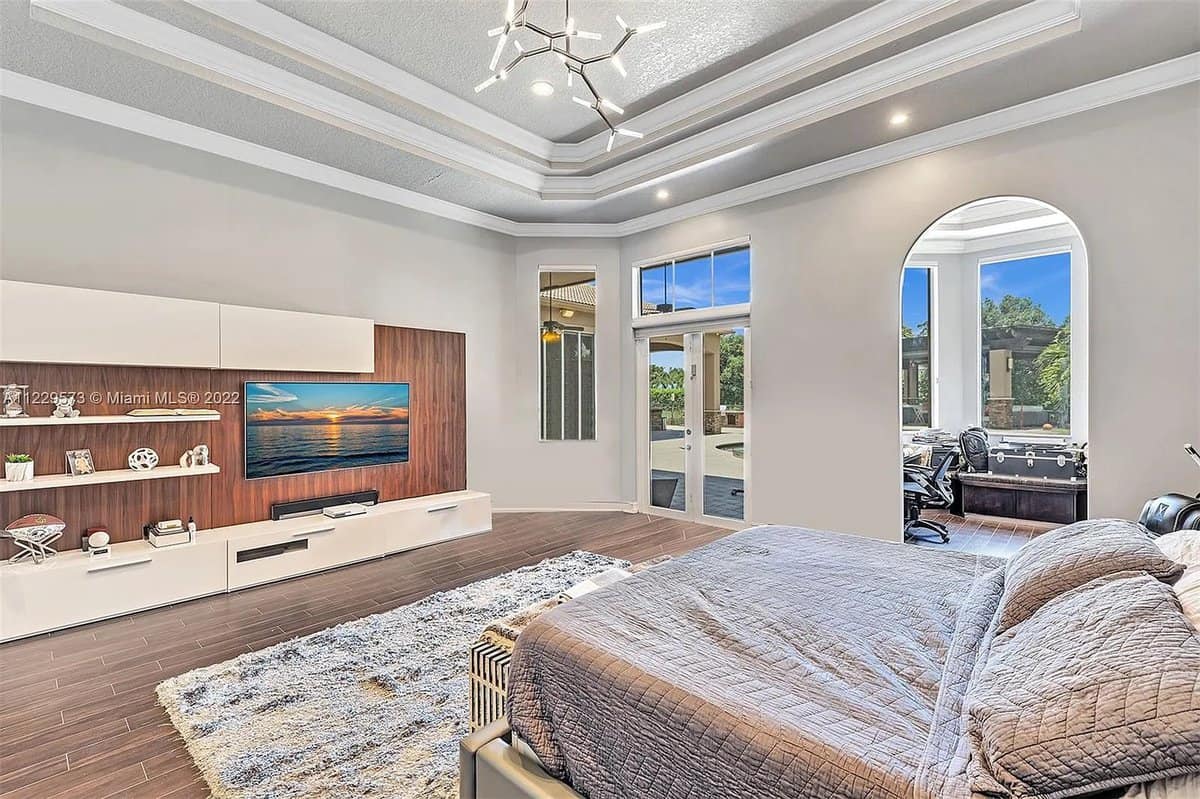 11029 Blackhawk Boulevard Davie FL 33328