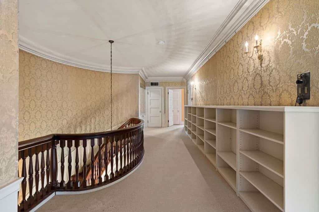 132 Carlton Street Brookline MA 02446