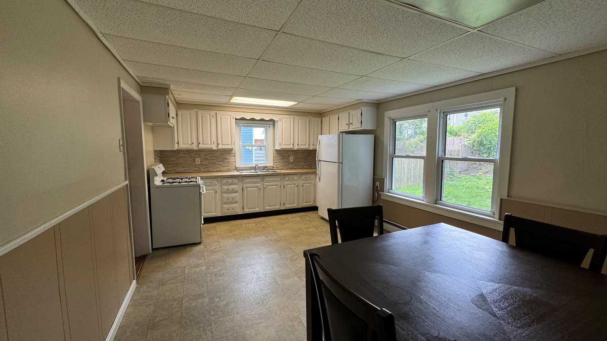 Easthampton MA 01027