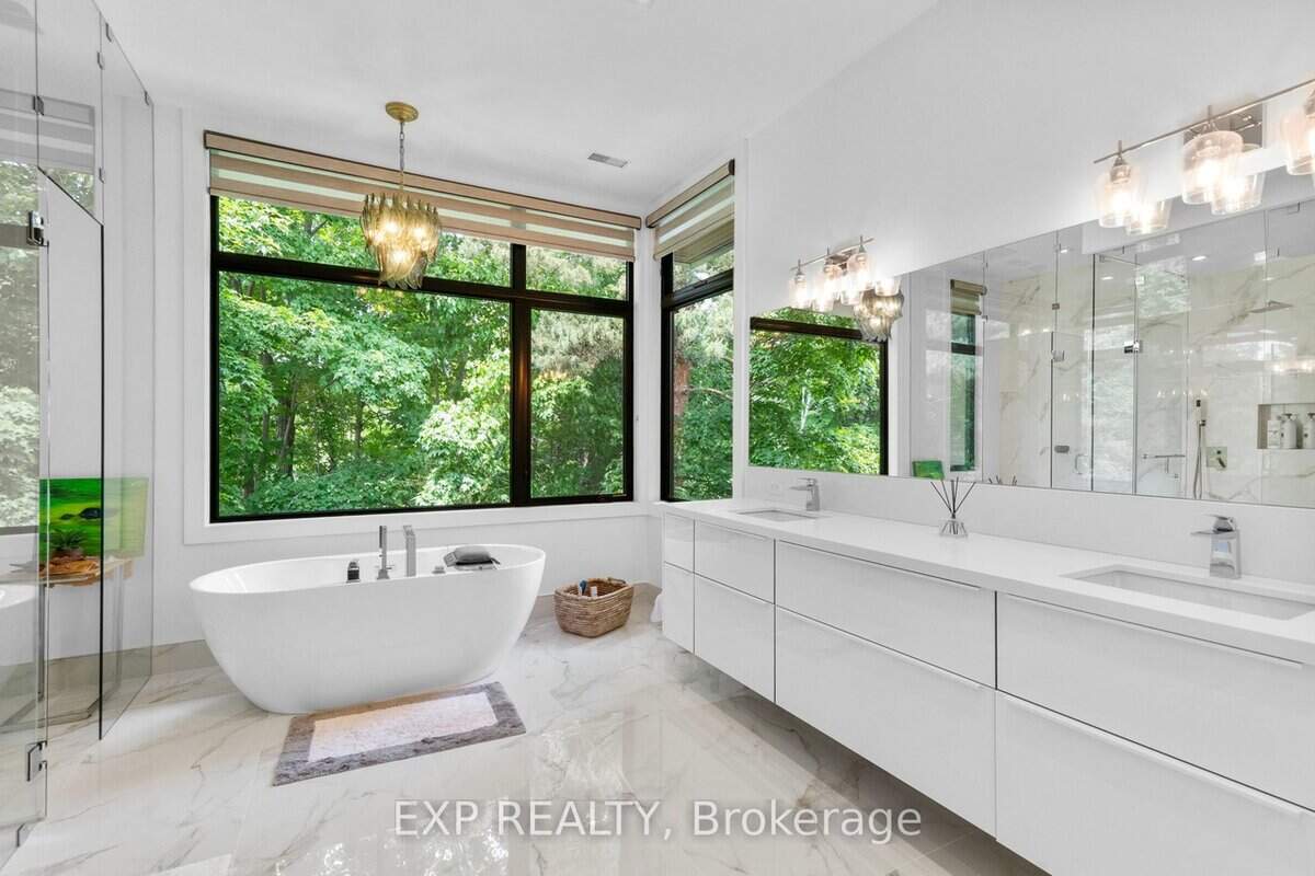 8 Cachet Parkway Markham ON L6C 1G8