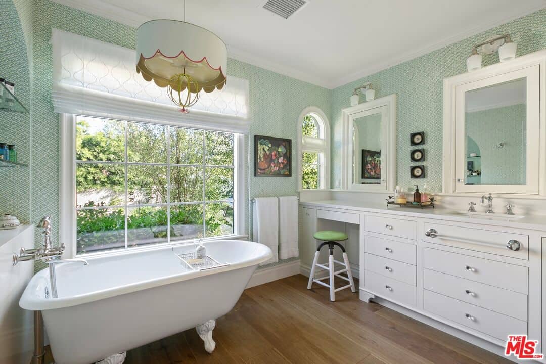 1711 Ensley Avenue Los Angeles CA 90024