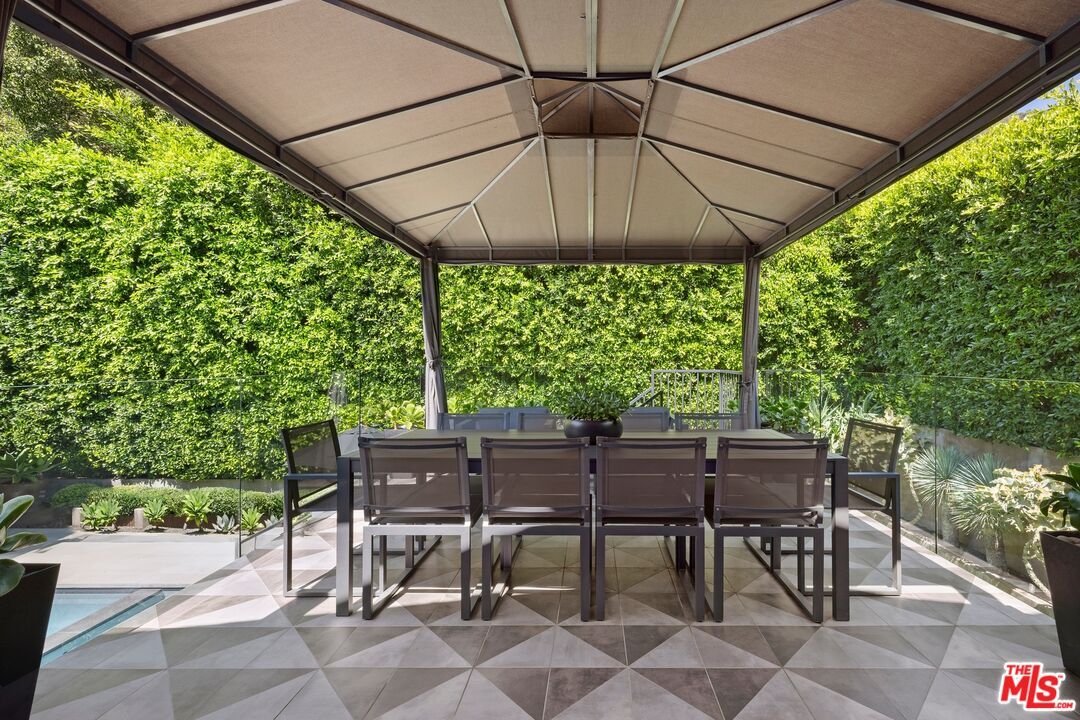 1853 Franklin Canyon Drive Beverly Hills CA 90210