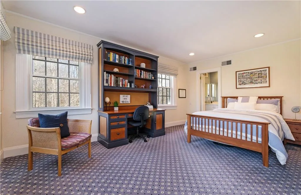 17 Heathcote Road Scarsdale NY 10583