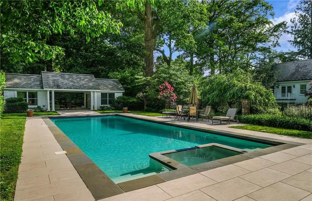 17 Heathcote Road Scarsdale NY 10583