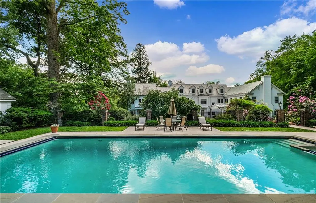 17 Heathcote Road Scarsdale NY 10583