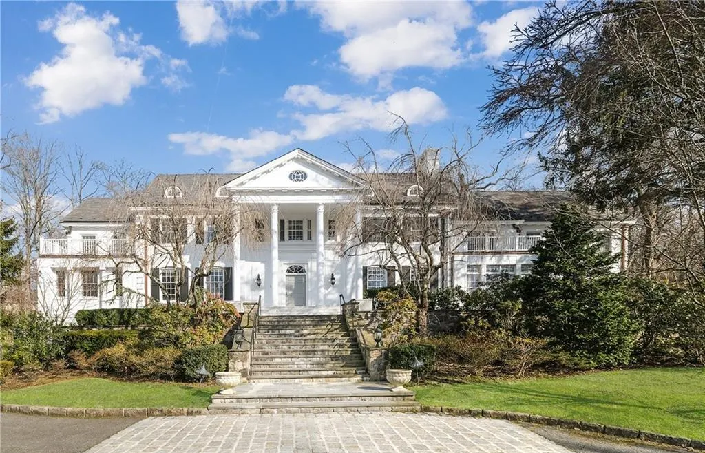 17 Heathcote Road Scarsdale NY 10583