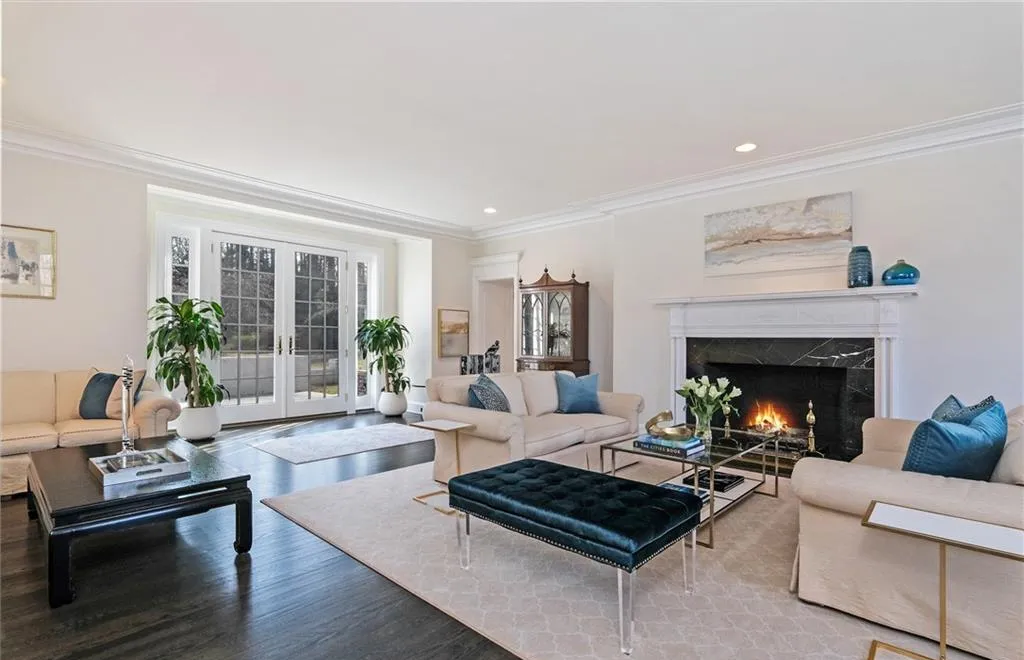 17 Heathcote Road Scarsdale NY 10583