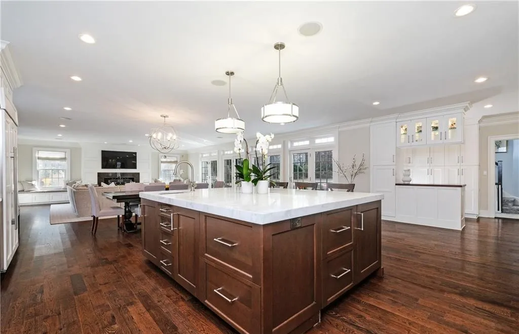 17 Heathcote Road Scarsdale NY 10583