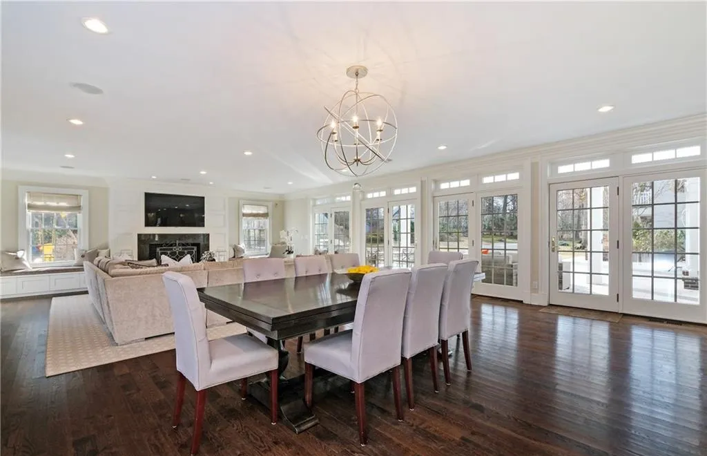 17 Heathcote Road Scarsdale NY 10583