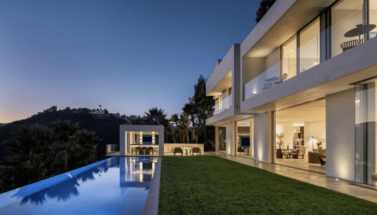 833 Stradella Road Los Angeles CA 90077