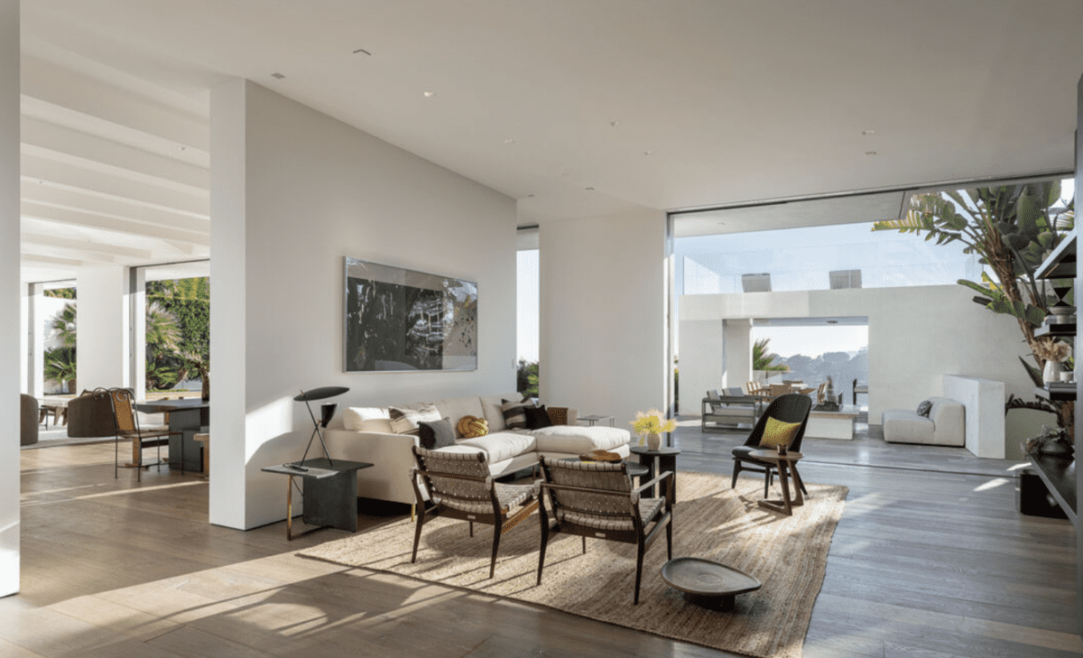 833 Stradella Road Los Angeles CA 90077