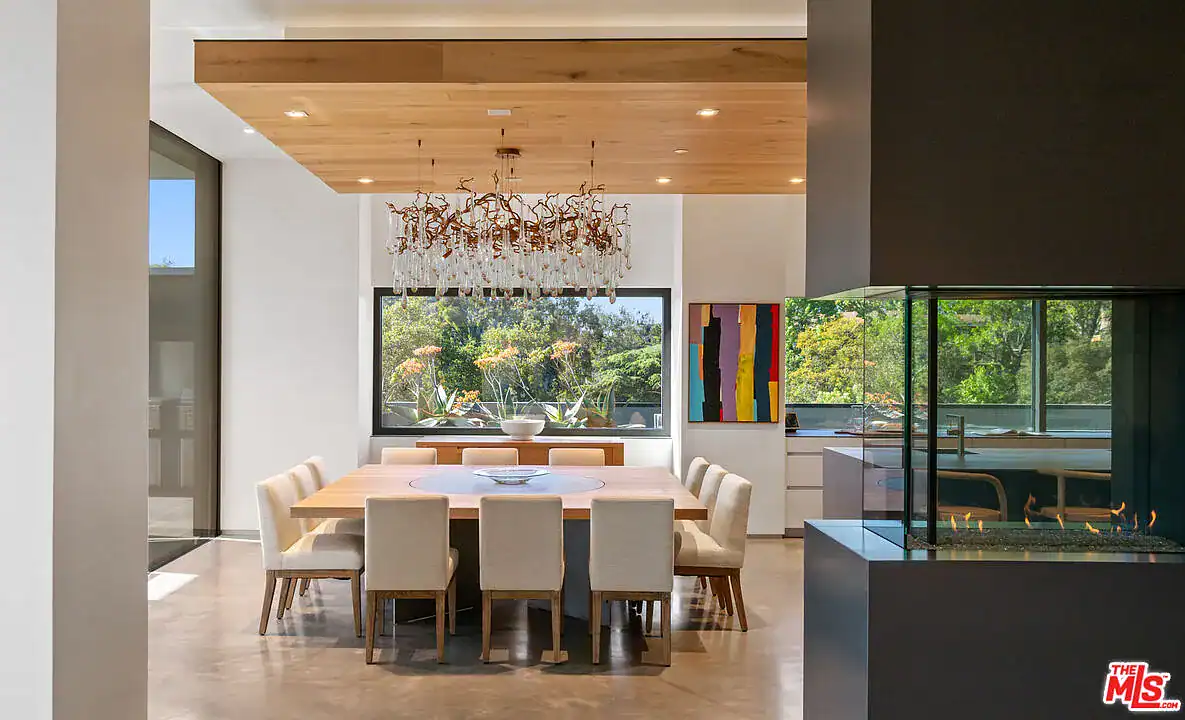 2341 Gloaming Way Beverly Hills CA 90210