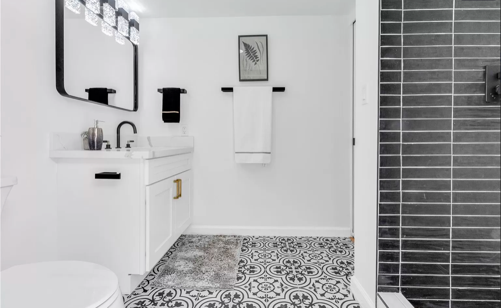 6847 Niumalu Honolulu HI 96825