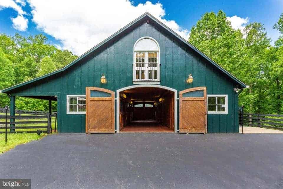 9179 Old Dominion Drive Great Falls VA 22066