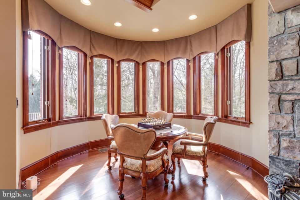 9179 Old Dominion Drive Great Falls VA 22066