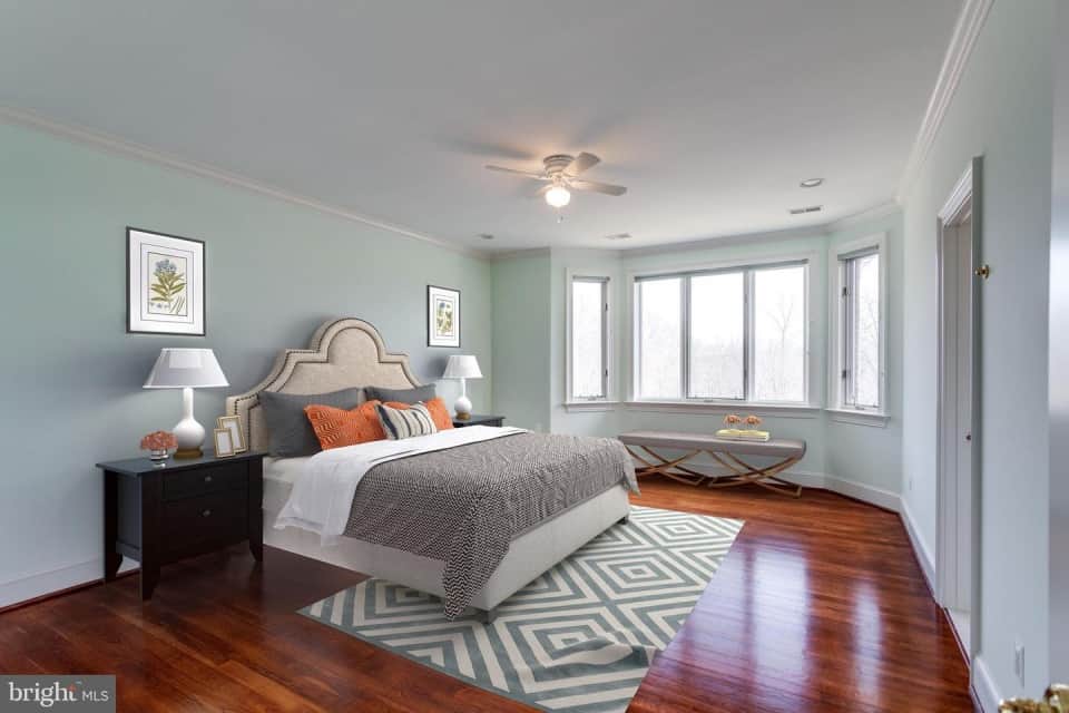 9179 Old Dominion Drive Great Falls VA 22066