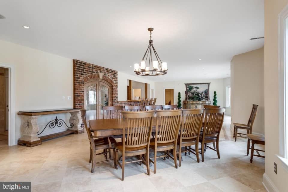 9179 Old Dominion Drive Great Falls VA 22066
