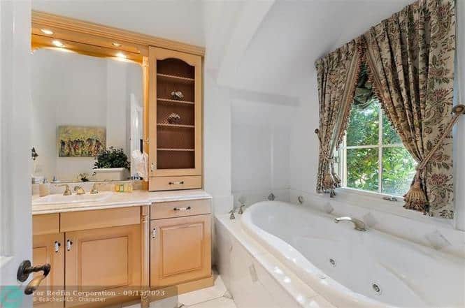 3090 S Ocean Boulevard Manalapan FL 33462
