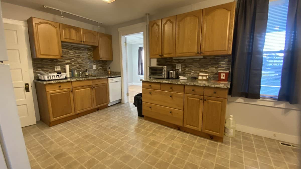 Easthampton MA 01027