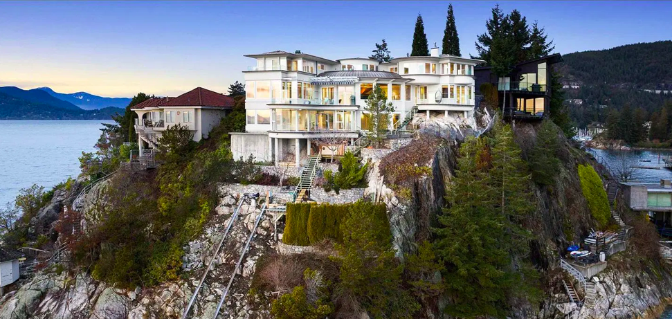 5310 Seaside Place West Vancouver V7W3E2