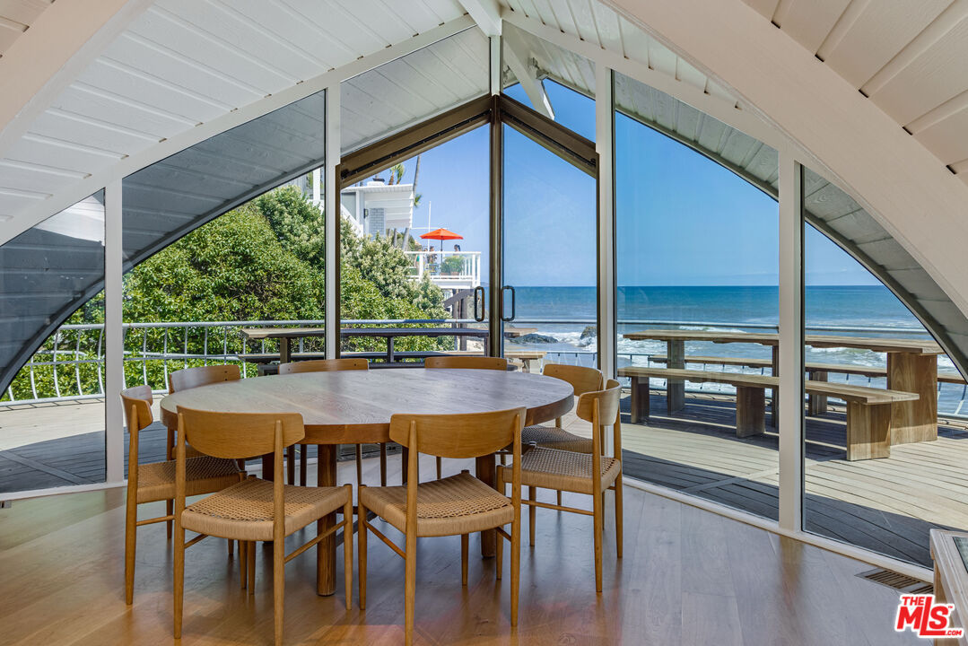 33602 Pacific Coast Highway Malibu CA 90265