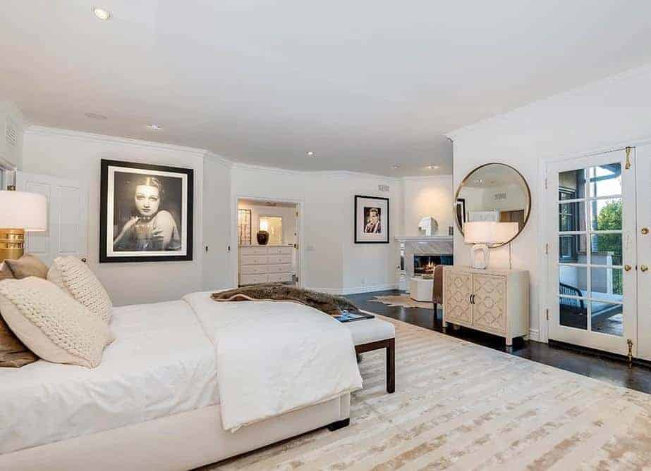 10415 Sarah Street Toluca Lake CA 91602