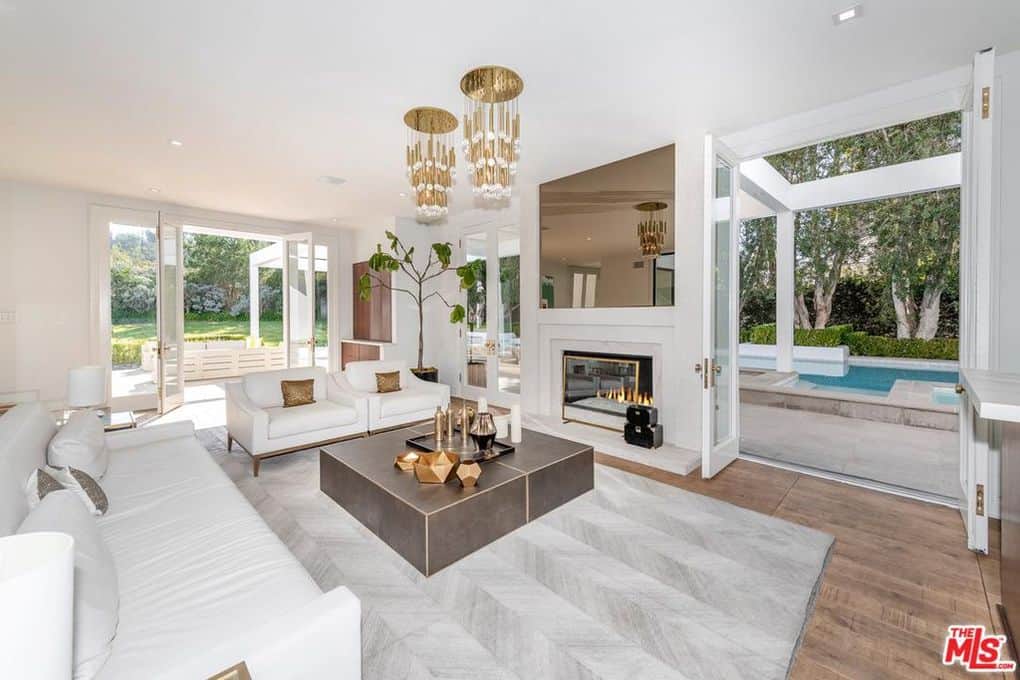 3381 Stone Ridge Lane Los Angeles CA