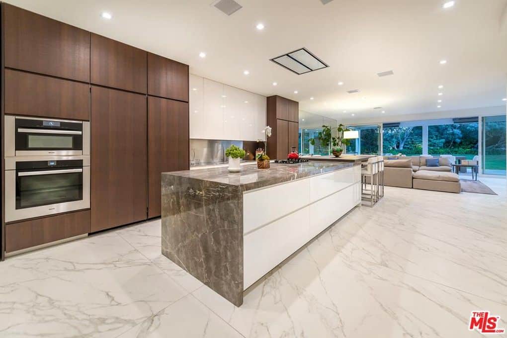 3381 Stone Ridge Lane Los Angeles CA