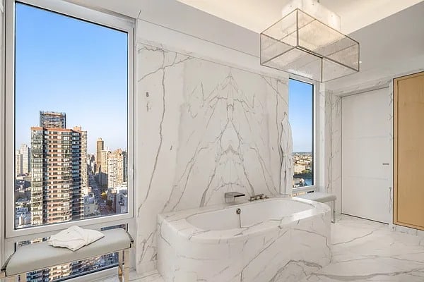 1355 First Ave, Ph Lenox Hill New York City NY 10021