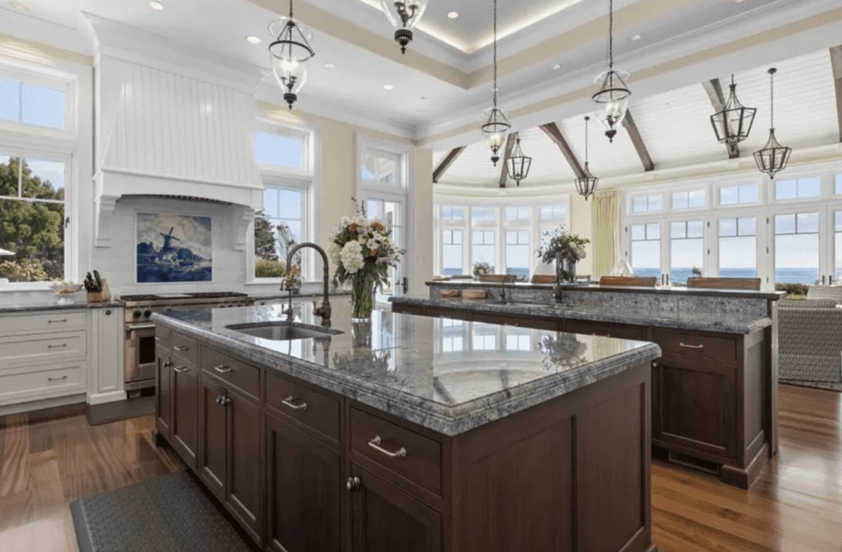 835 Sea View Avenue Barnstable MA 02655