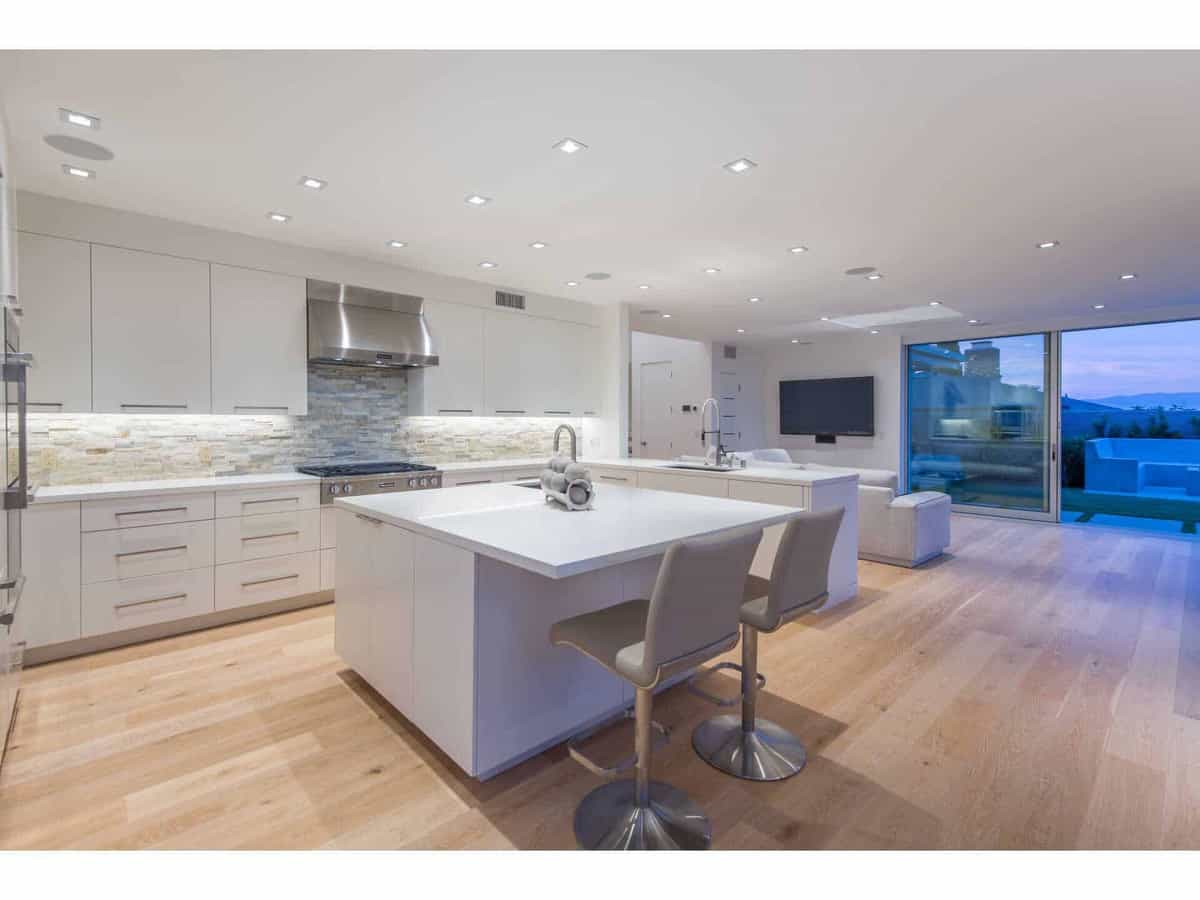 3642 Beverly Ridge Drive Sherman Oaks CA 91423