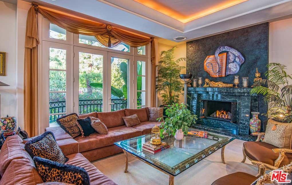 2390 Earls Court Los Angeles CA
