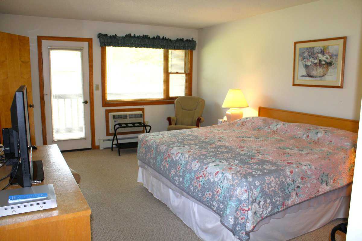 Woodstock NH 03293