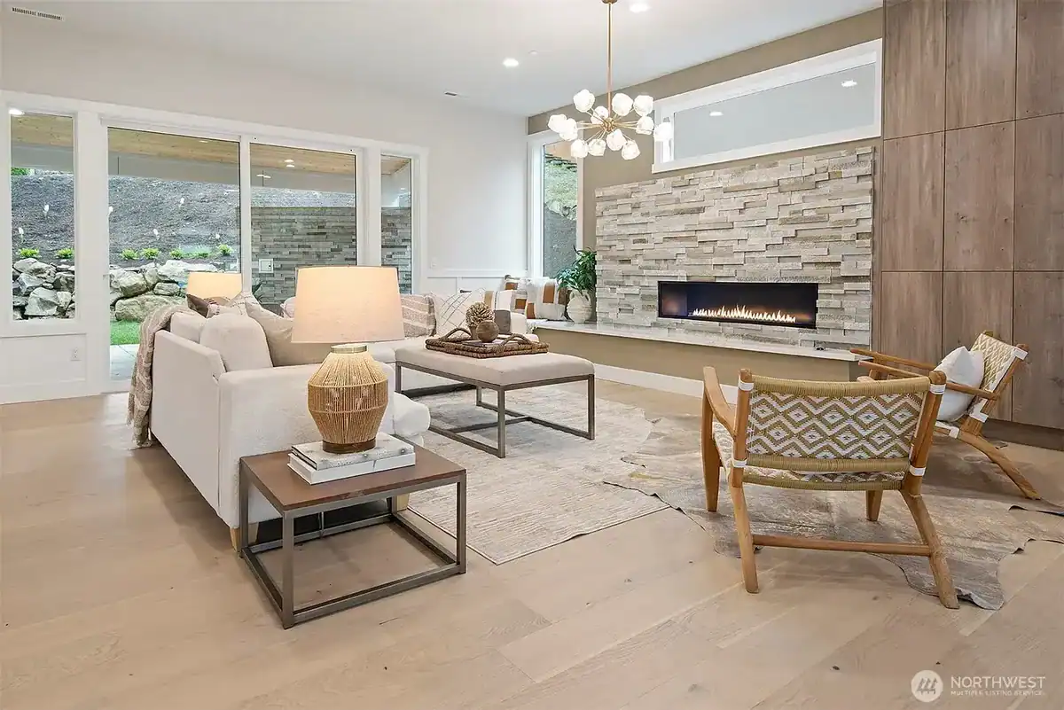 955 103rd Avenue SE Bellevue WA 98004