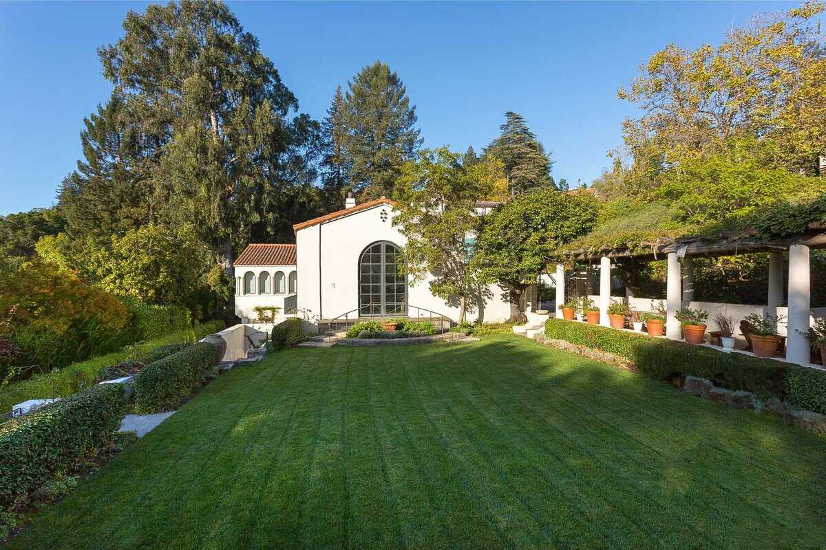 Berkeley CA, 22 Roble Road