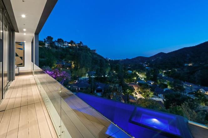 2341 Gloaming Way Beverly Hills CA 90210