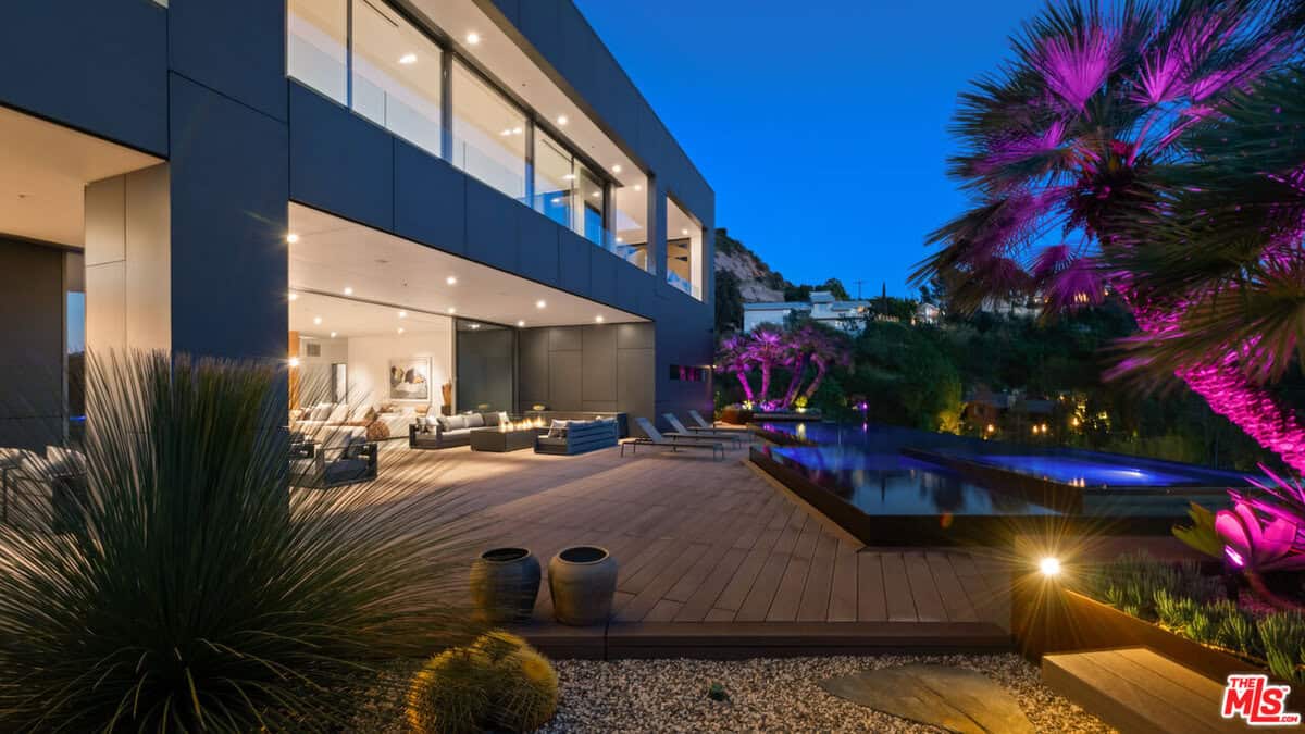 2341 Gloaming Way Beverly Hills CA 90210