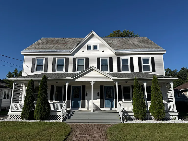 Easthampton MA 01027