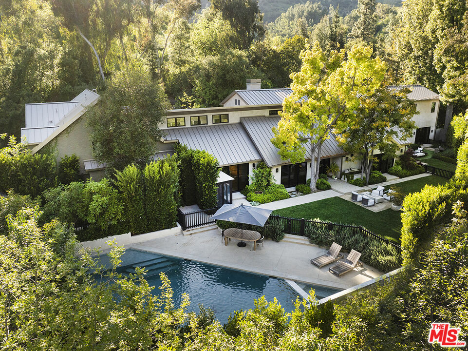 Benedict Canyon Drive Beverly Hills CA 90210