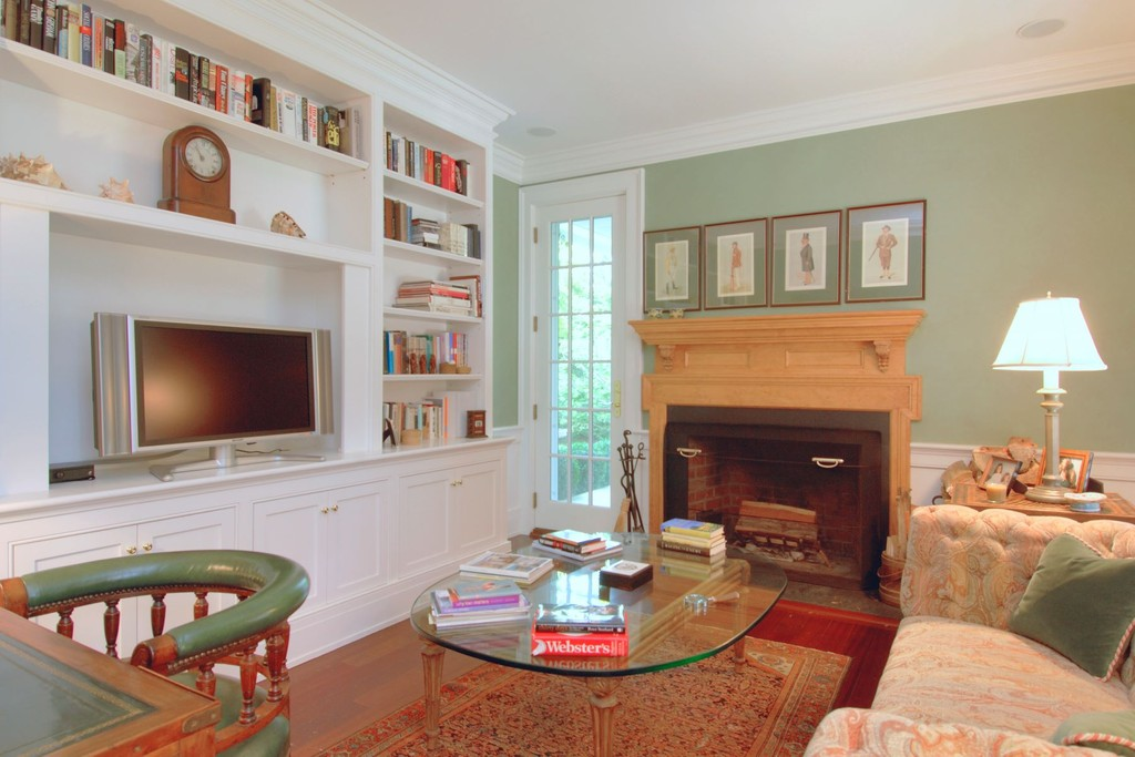 277 Toylsome Lane Southampton NY 11968