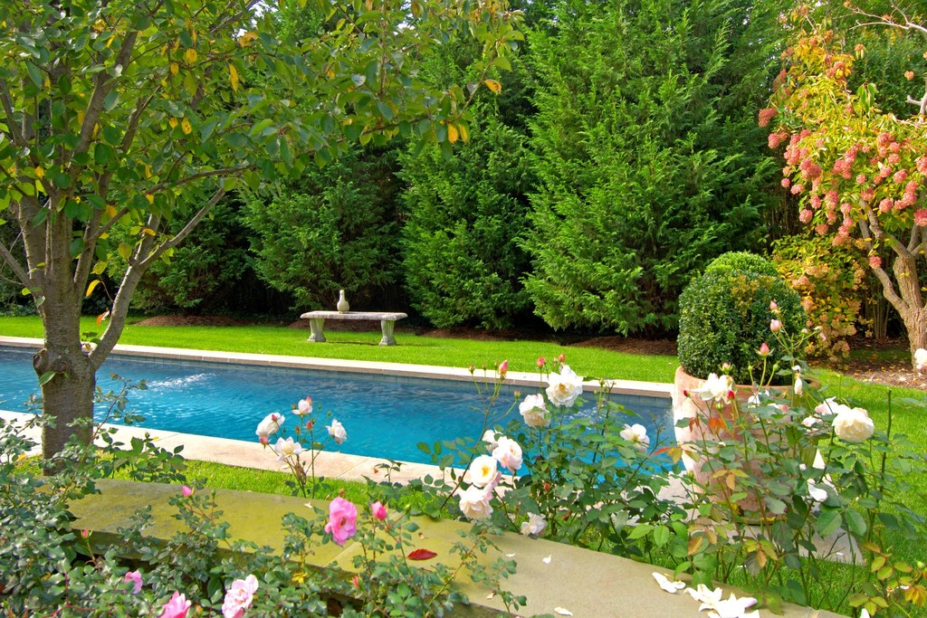 277 Toylsome Lane Southampton NY 11968