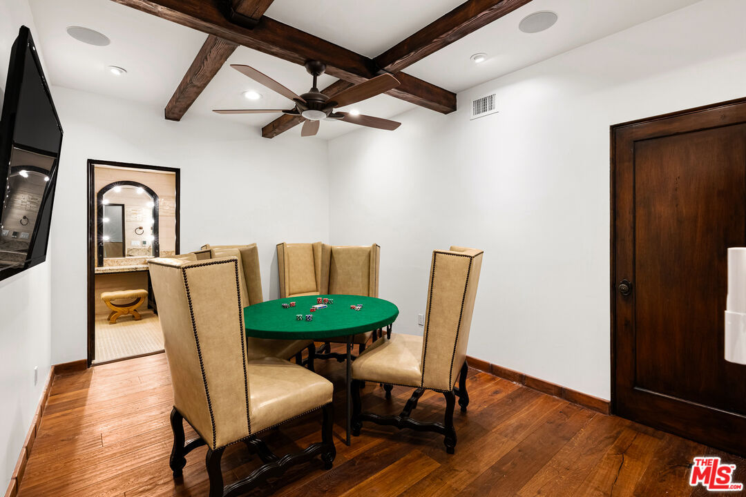 330 Kempton Road Glendale CA 91202
