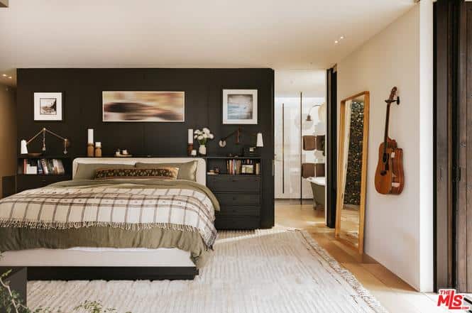 6709 Zumirez Drive Malibu CA 90265