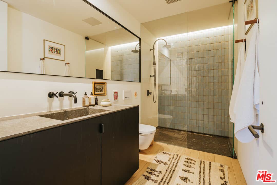 6709 Zumirez Drive Malibu CA 90265