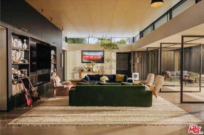 6709 Zumirez Drive Malibu CA 90265
