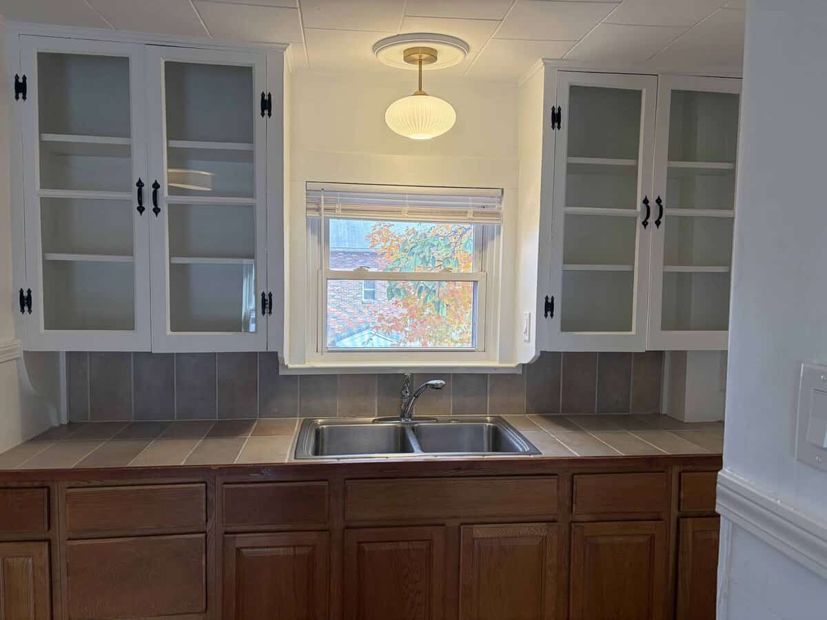 Easthampton MA 01027