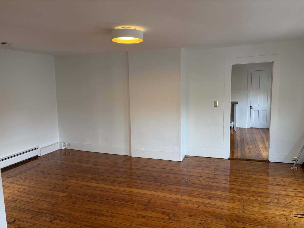 Easthampton MA 01027