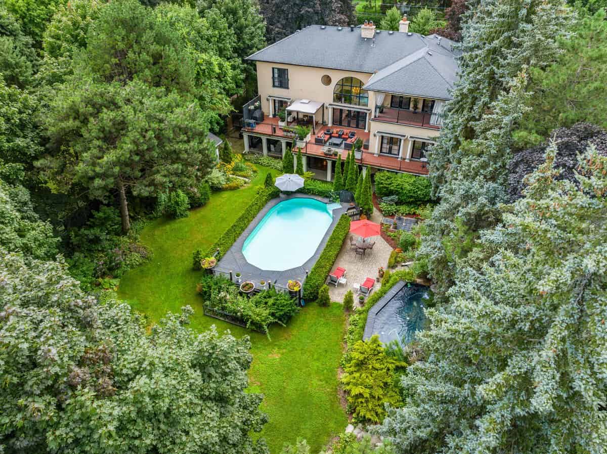 55 Pine Ridge Drive Toronto ON